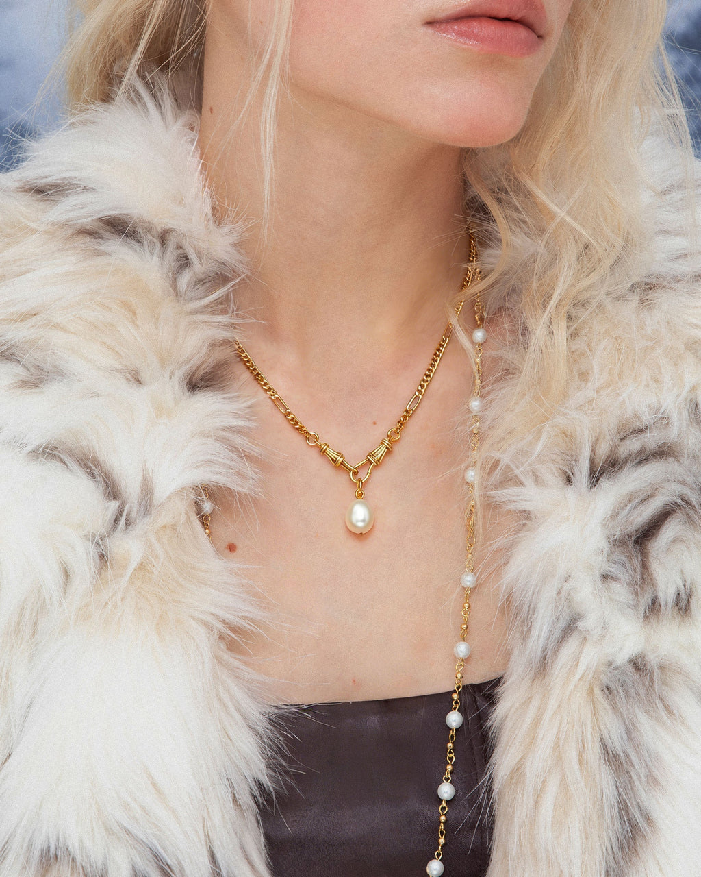 Natural Pearl Charm en route jewellery