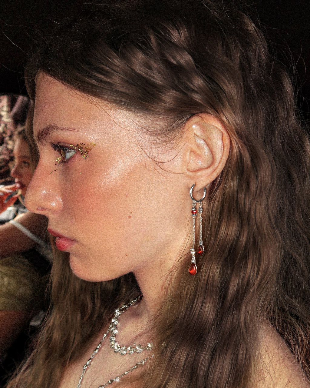 Silent Drop Earrings in Silver en route jewellery