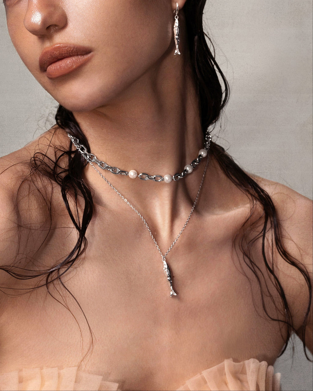 Anchovy Necklace & Earrings Set in Silver en route jewellery