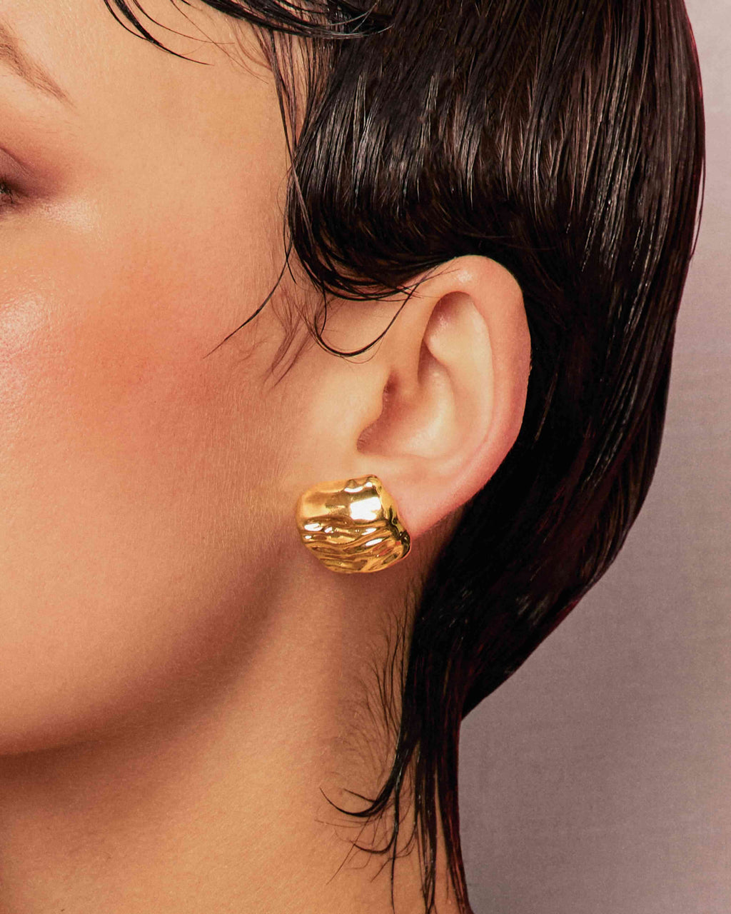 Textured Square Stud Earrings en route jewellery