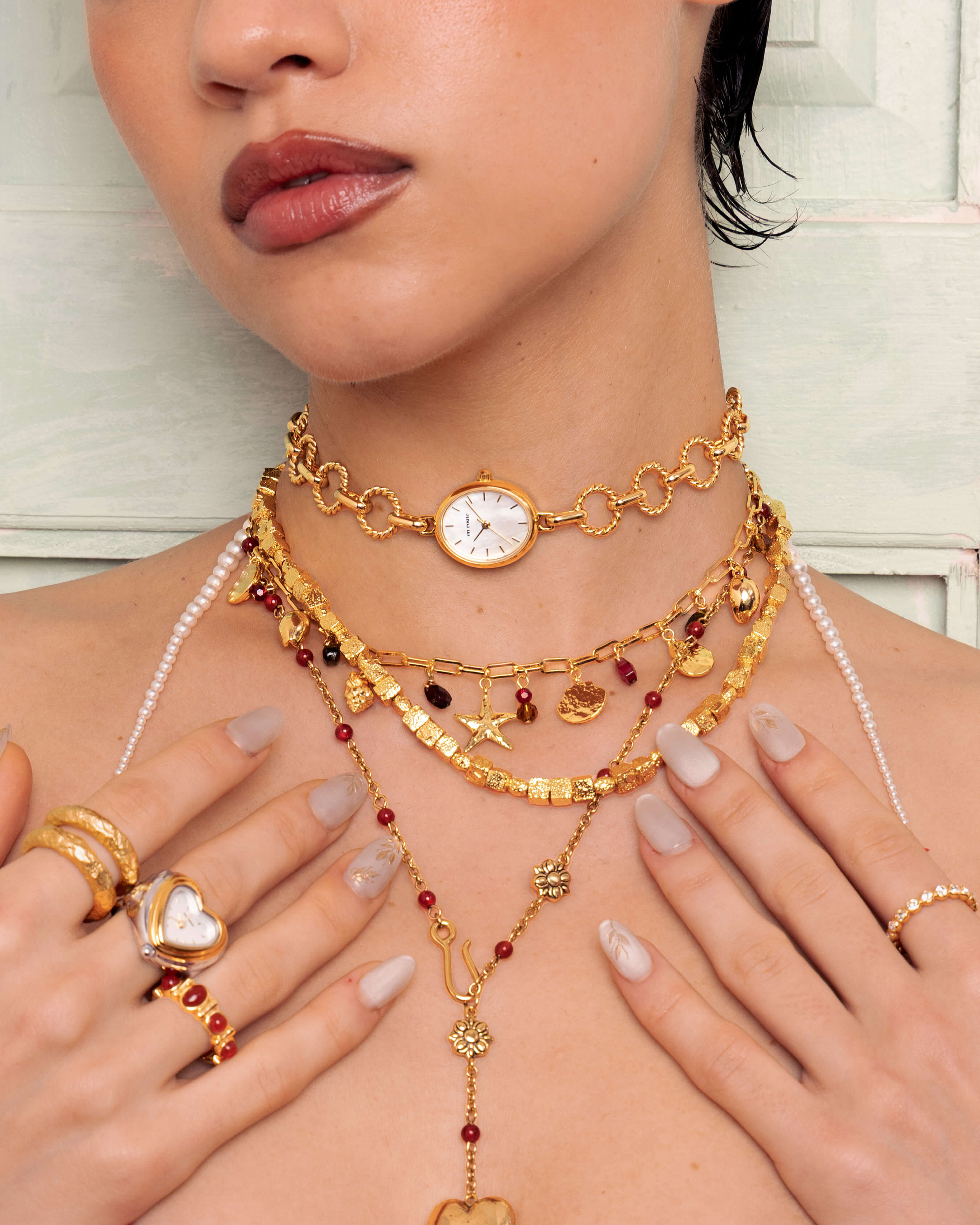 Golden Hour Choker en route jewellery
