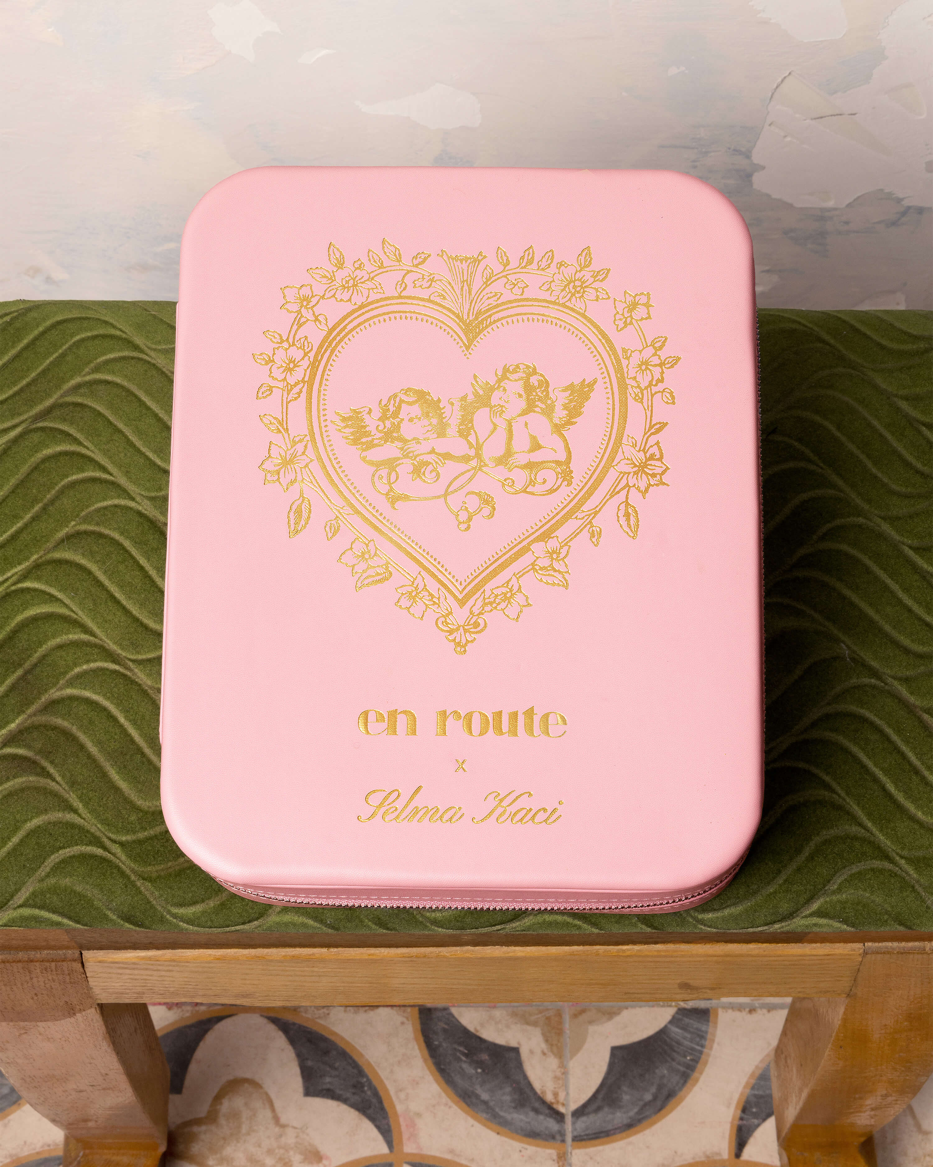 Isola Heart Jewelry Box in Pink en route jewellery