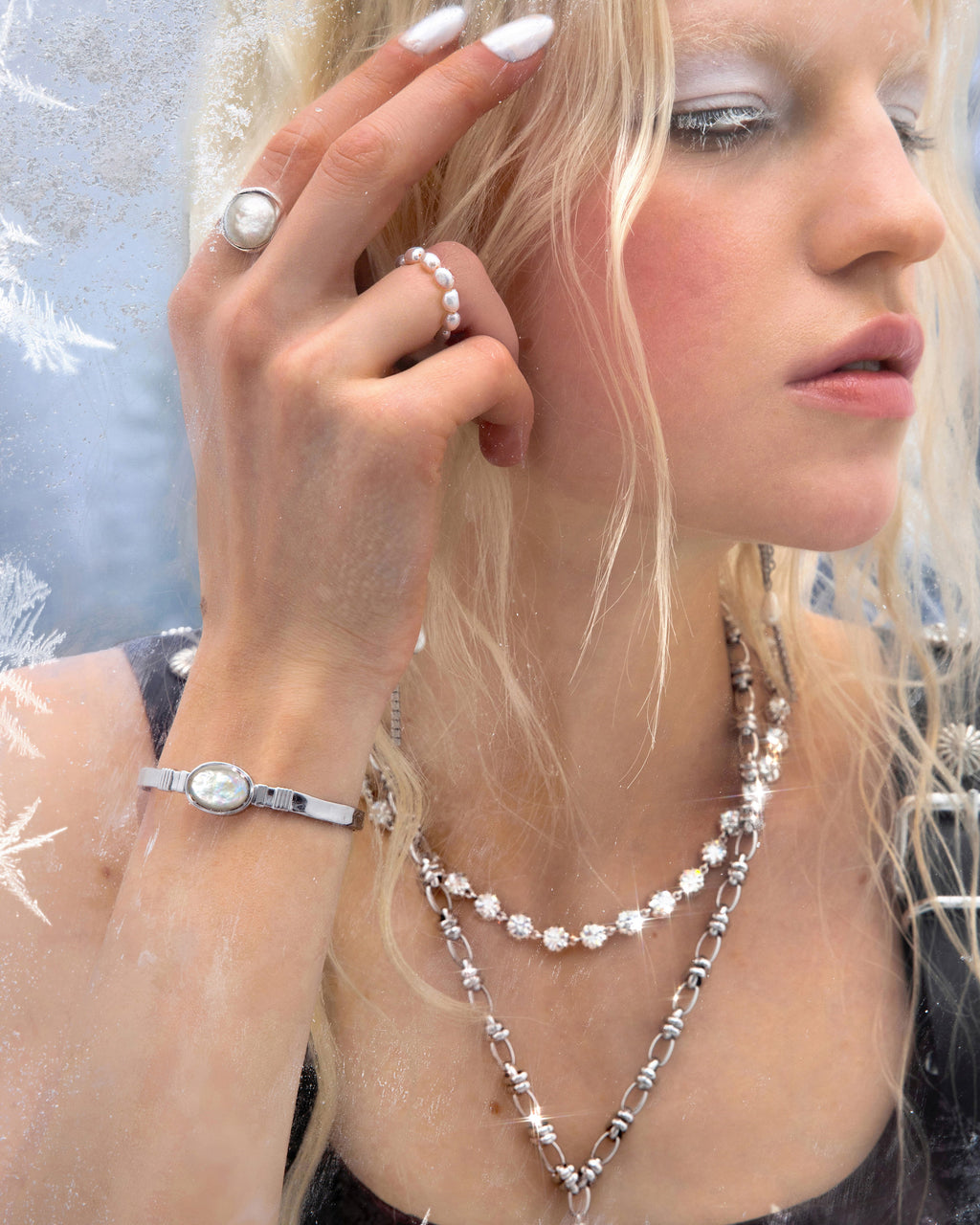 Liquid Oval Pearl Bangle en route jewellery