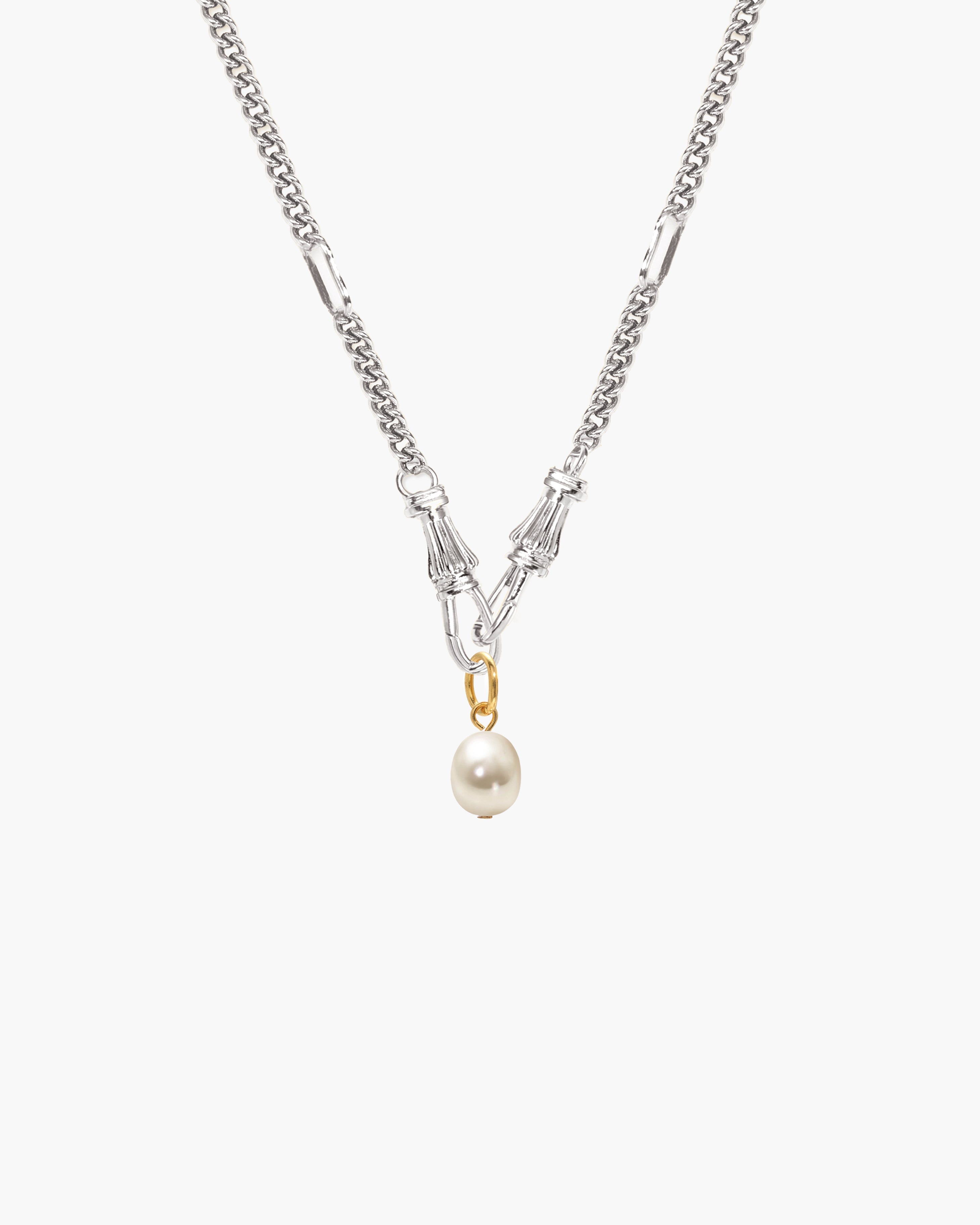 Deco Clasp Chain Necklace in Gold en route jewellery