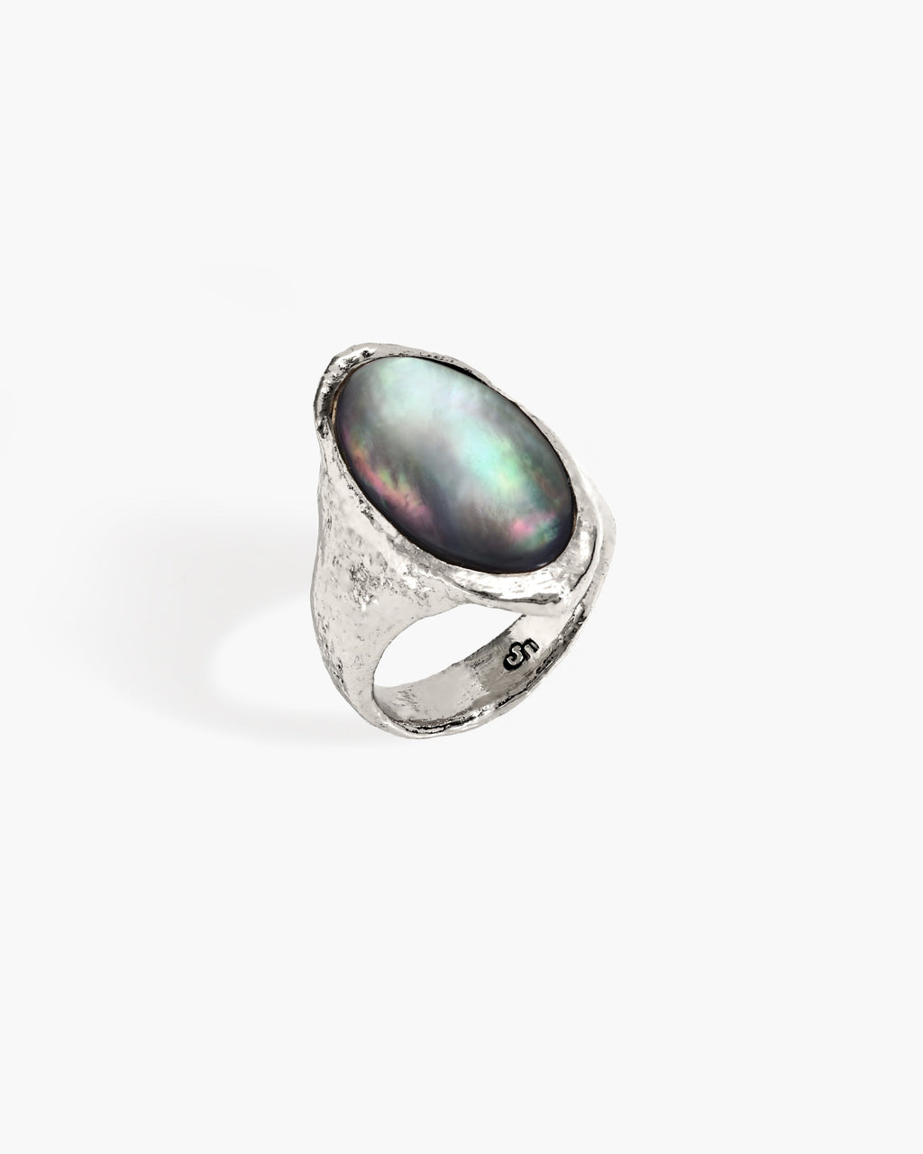 Midnight Oval Shell Ring in Silver en route jewellery