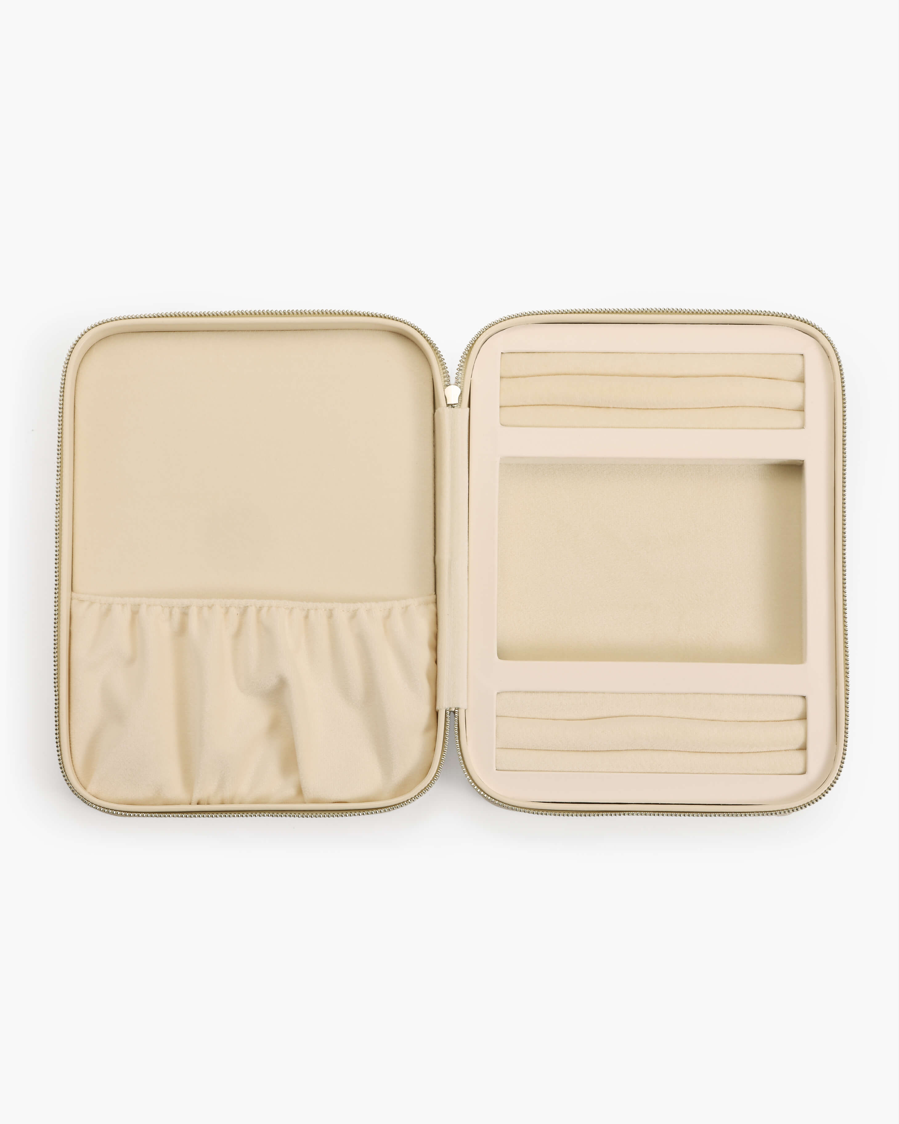 Isola Heart Jewelry Box in Beige en route jewellery