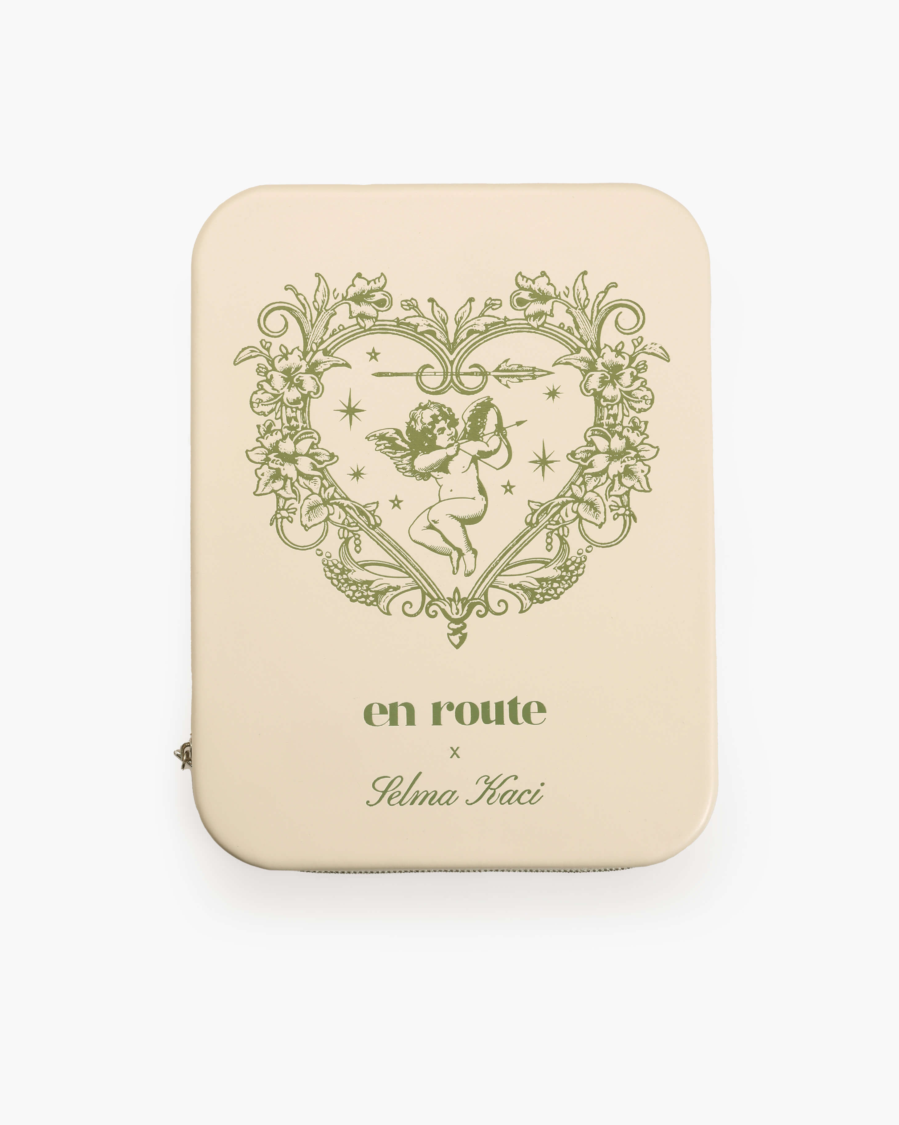 Isola Heart Jewelry Box in Beige en route jewellery