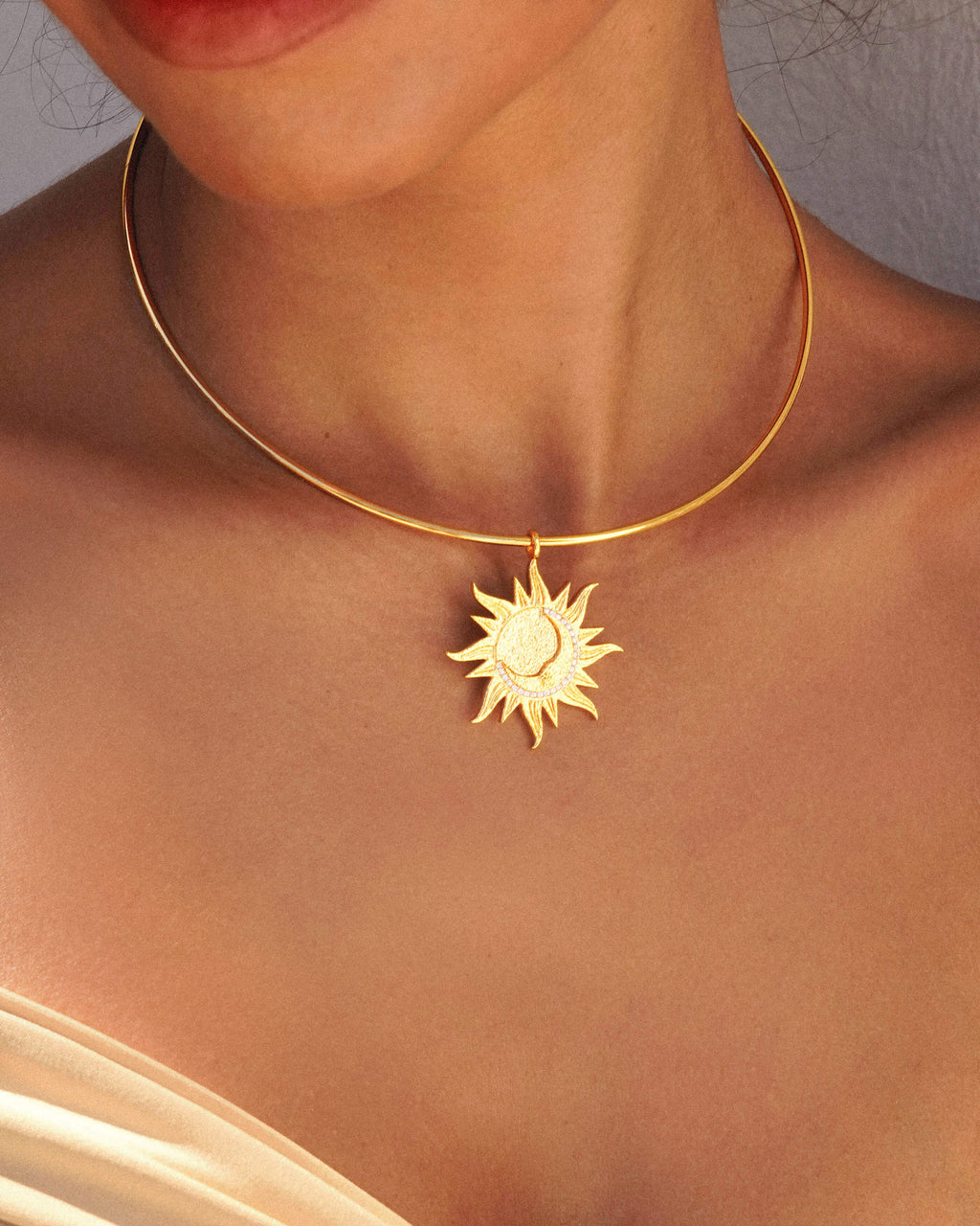 Astra Choker Necklace en route jewellery