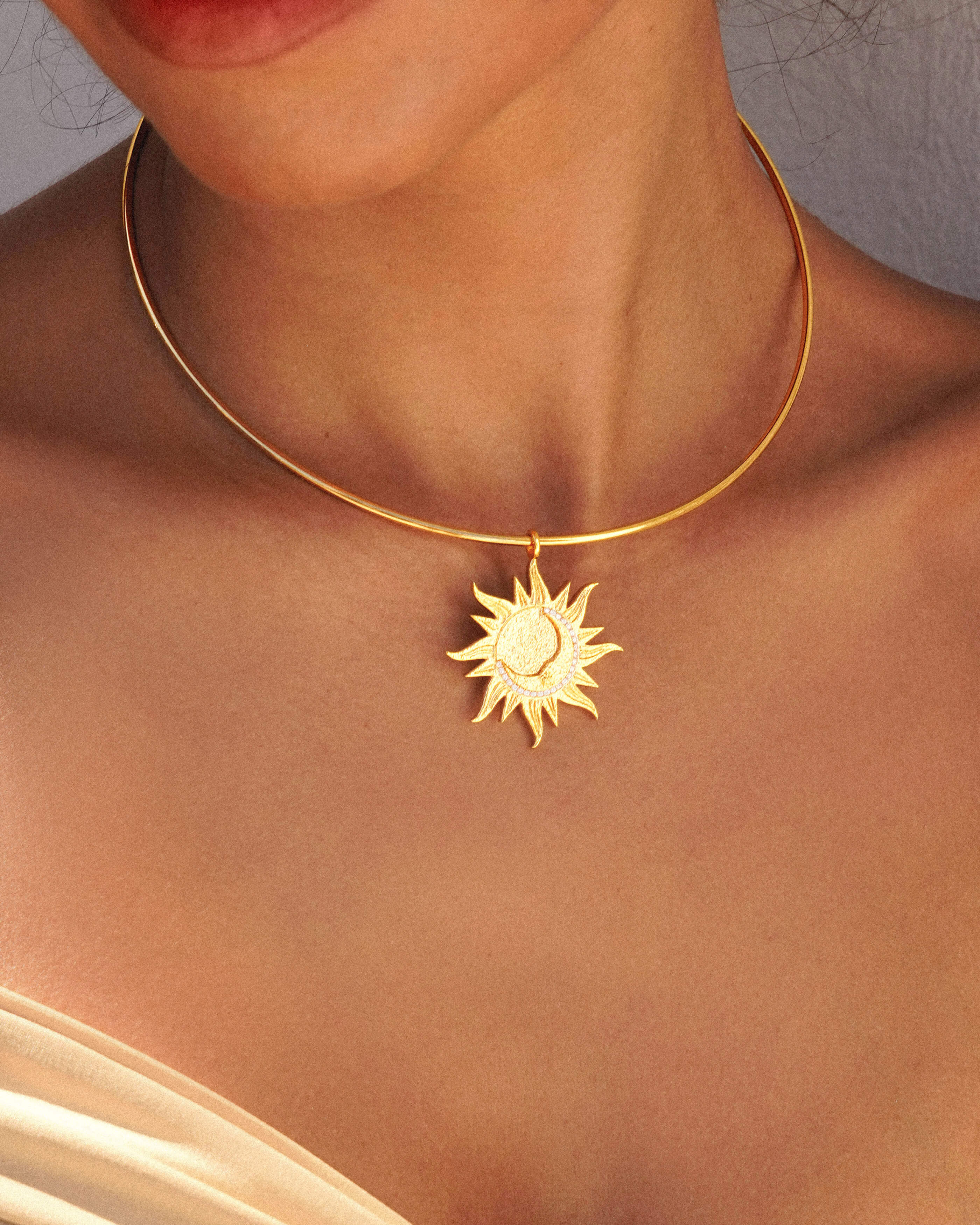 Astra Choker Necklace en route jewellery
