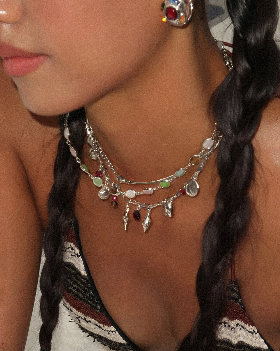Whimsical Romance Stone Necklace in Silver en route jewellery