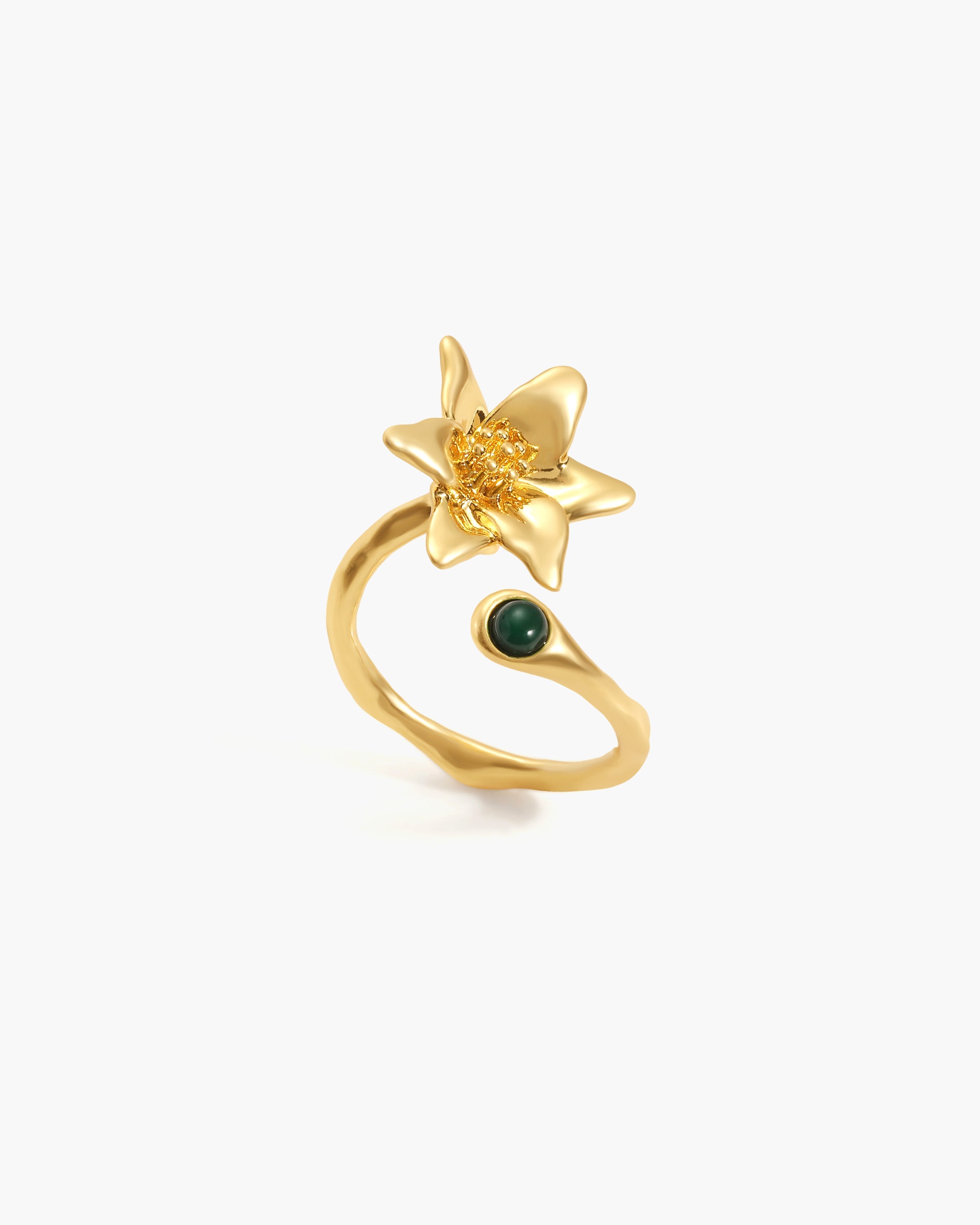 Lily Ring in Gold en route jewellery