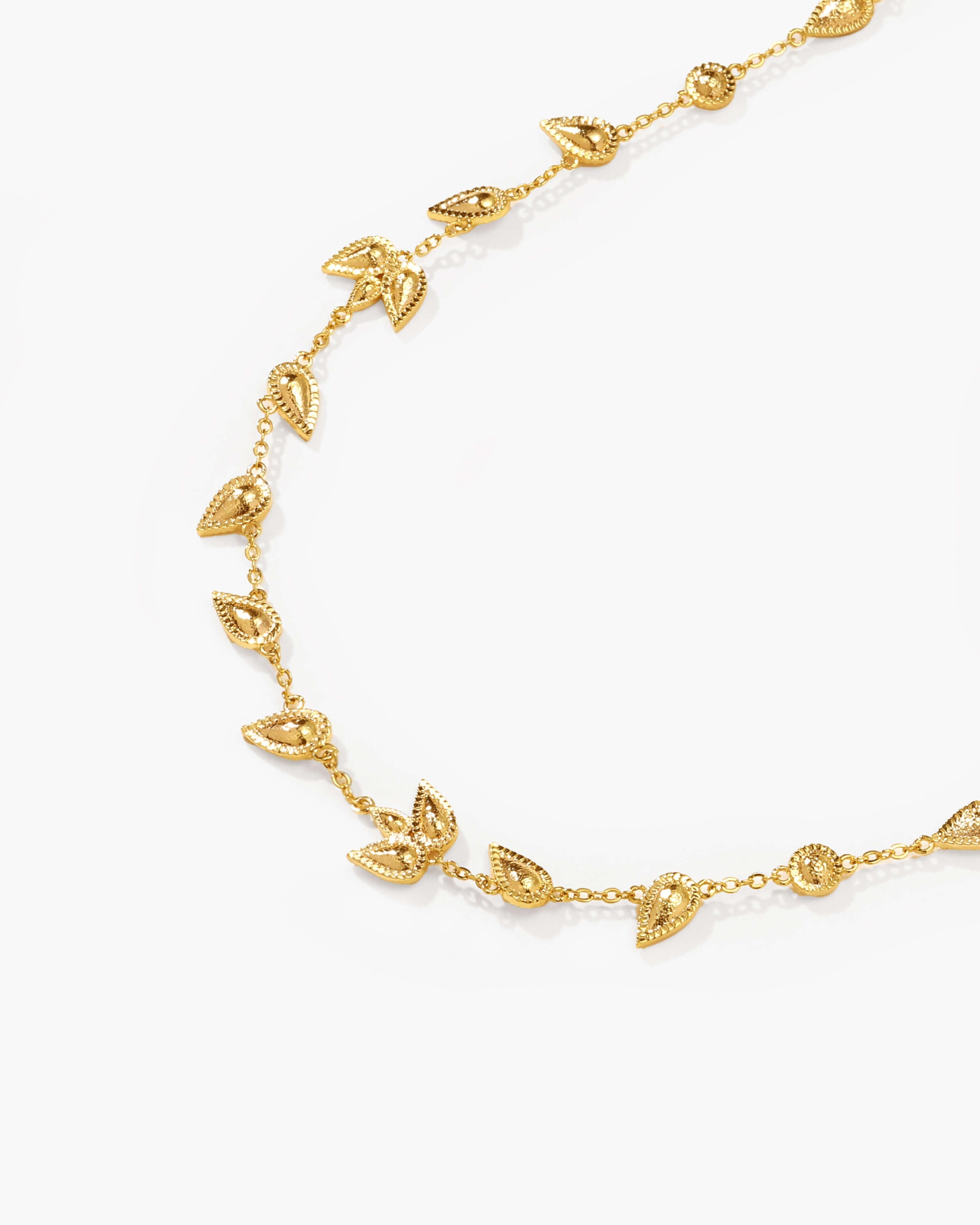 Petal Chain en route jewellery