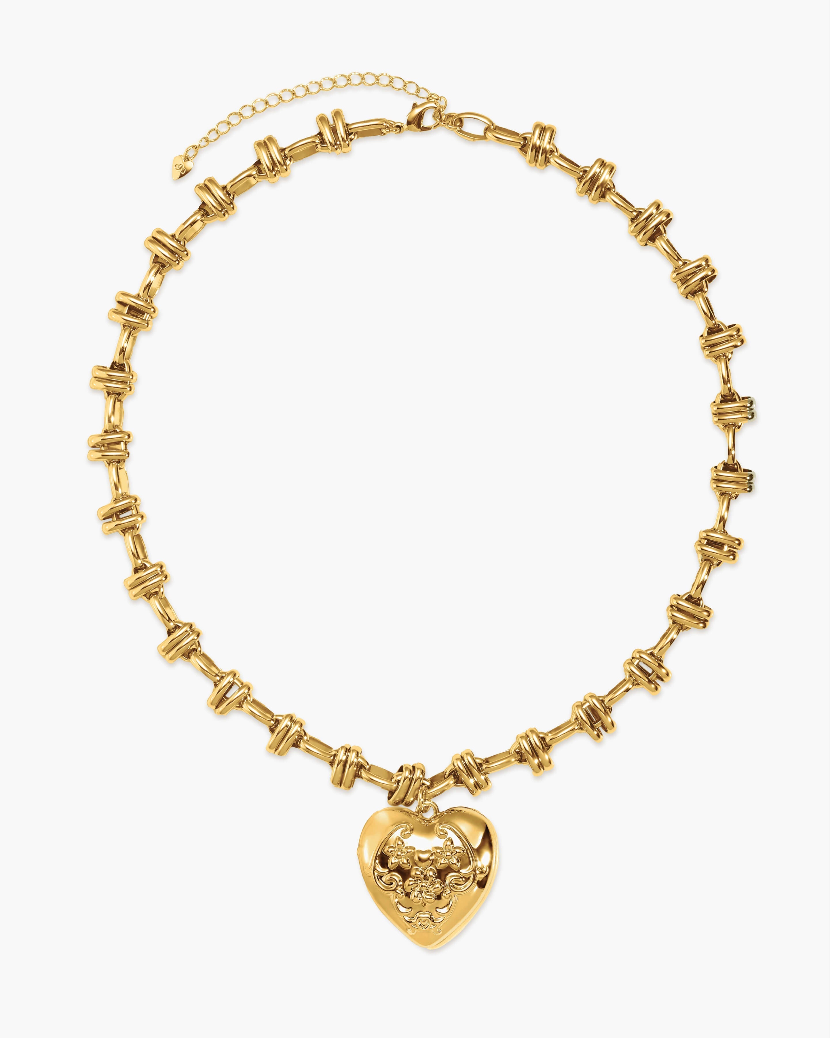 Secret Keeps Openable Heart Necklace en route jewellery