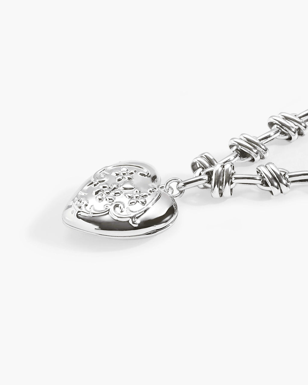 Secret Keeps Openable Heart Necklace in Silver en route jewellery