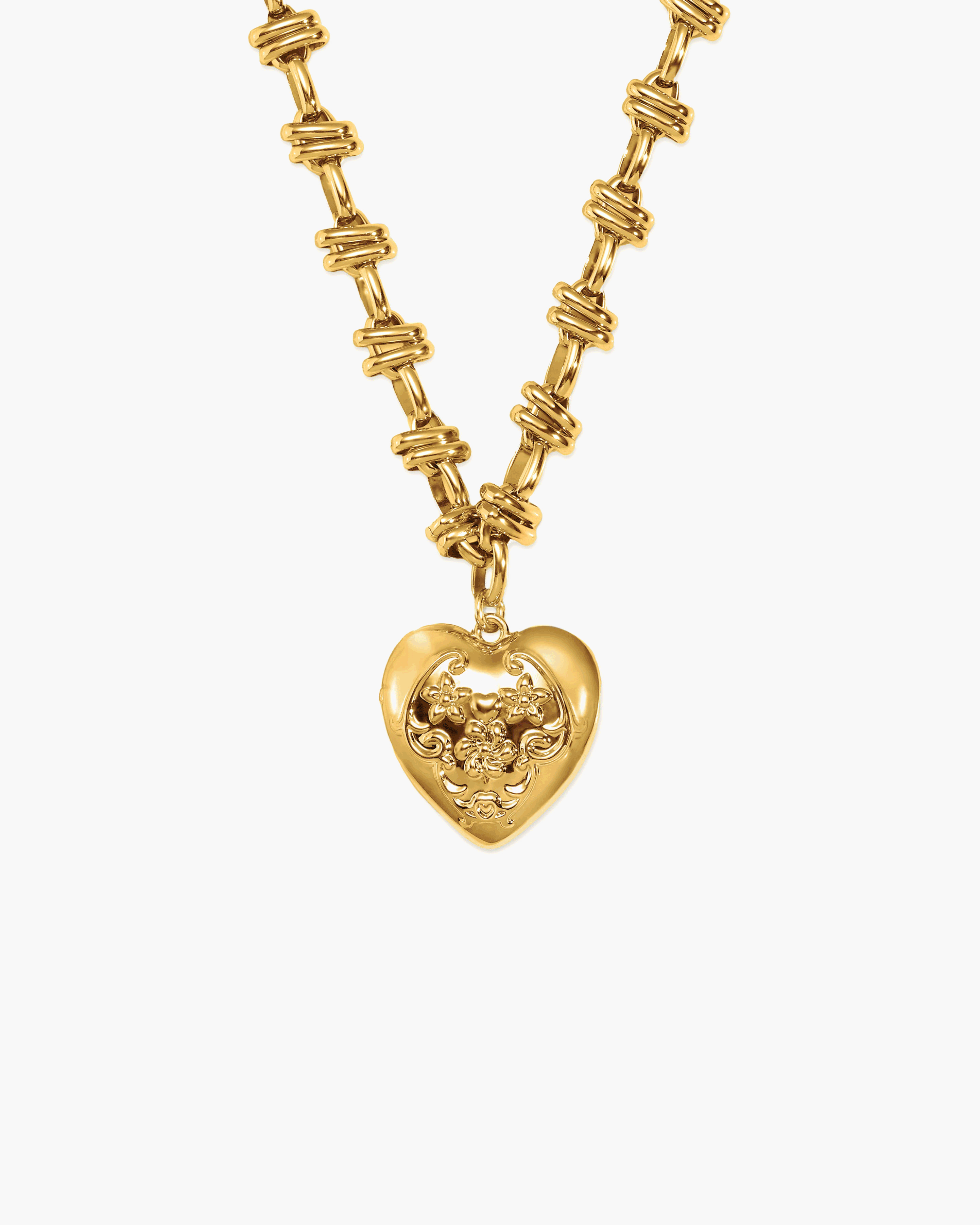 Secret Keeps Openable Heart Necklace in Silver en route jewellery