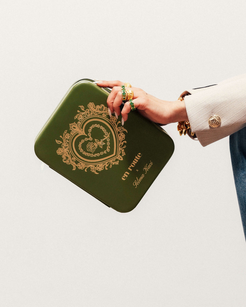 Isola Heart Jewelry Box in Olive en route jewellery