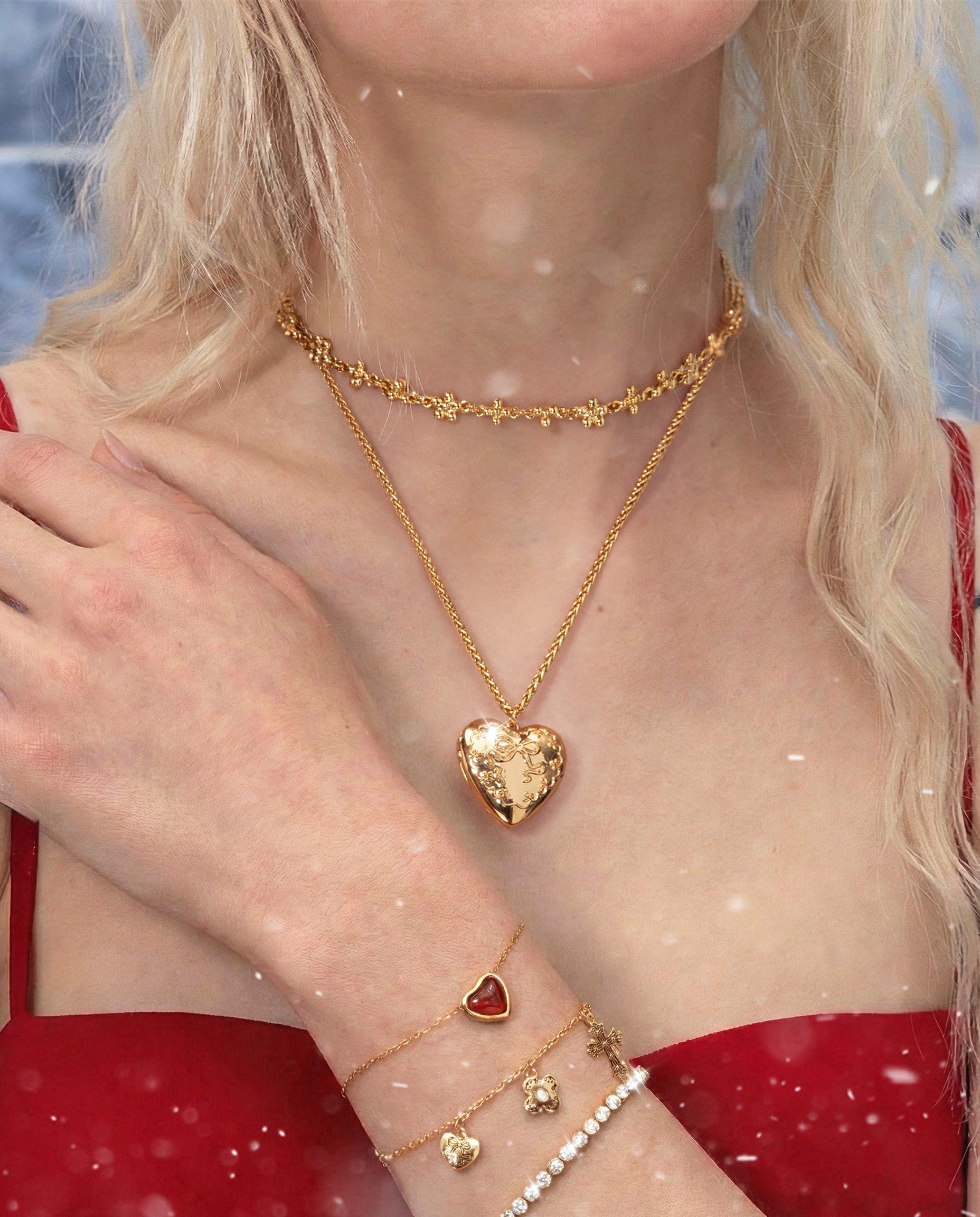 Tender Openable Locket Necklace in Gold en route jewellery