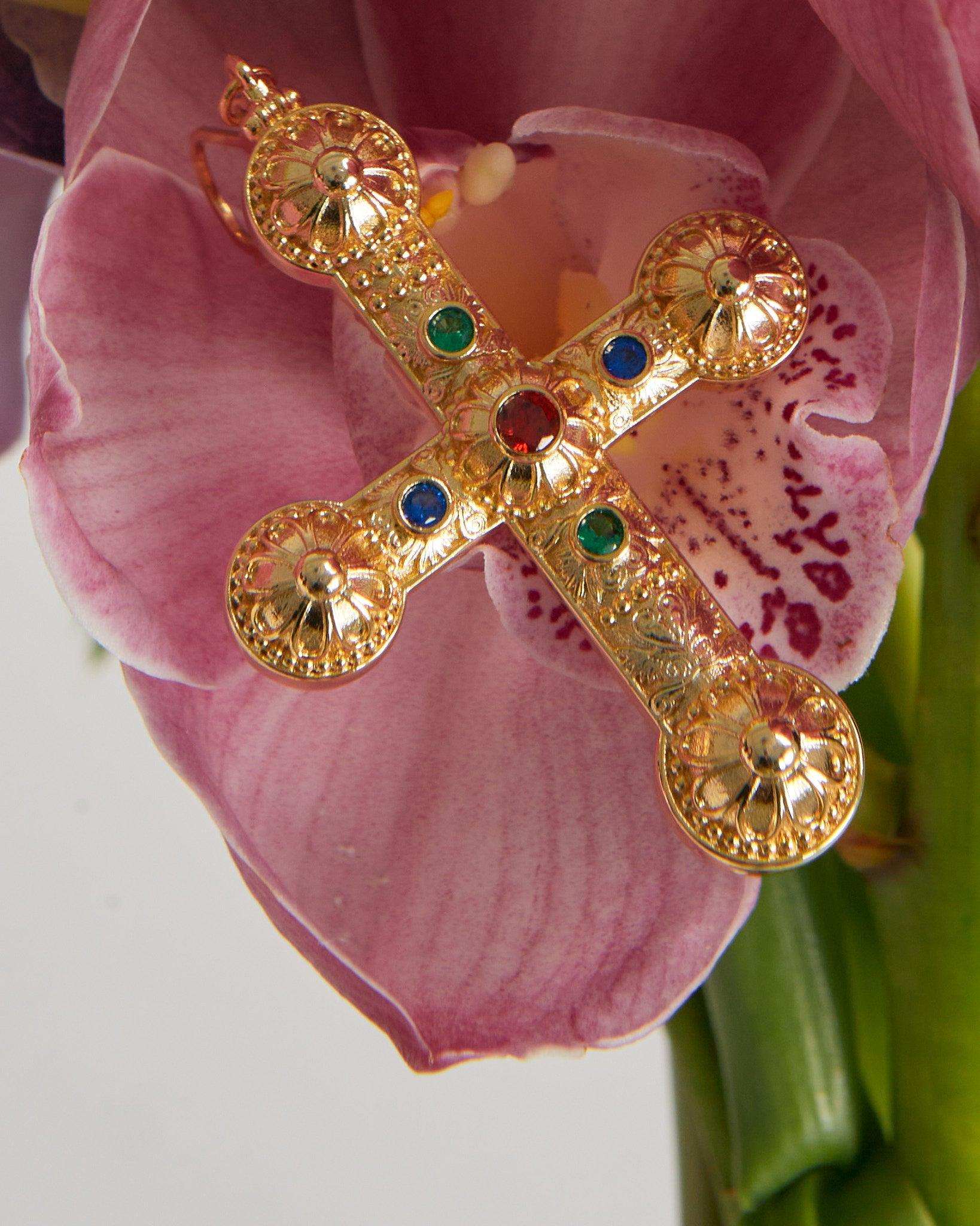 Daisy Molecule Chain en route jewellery