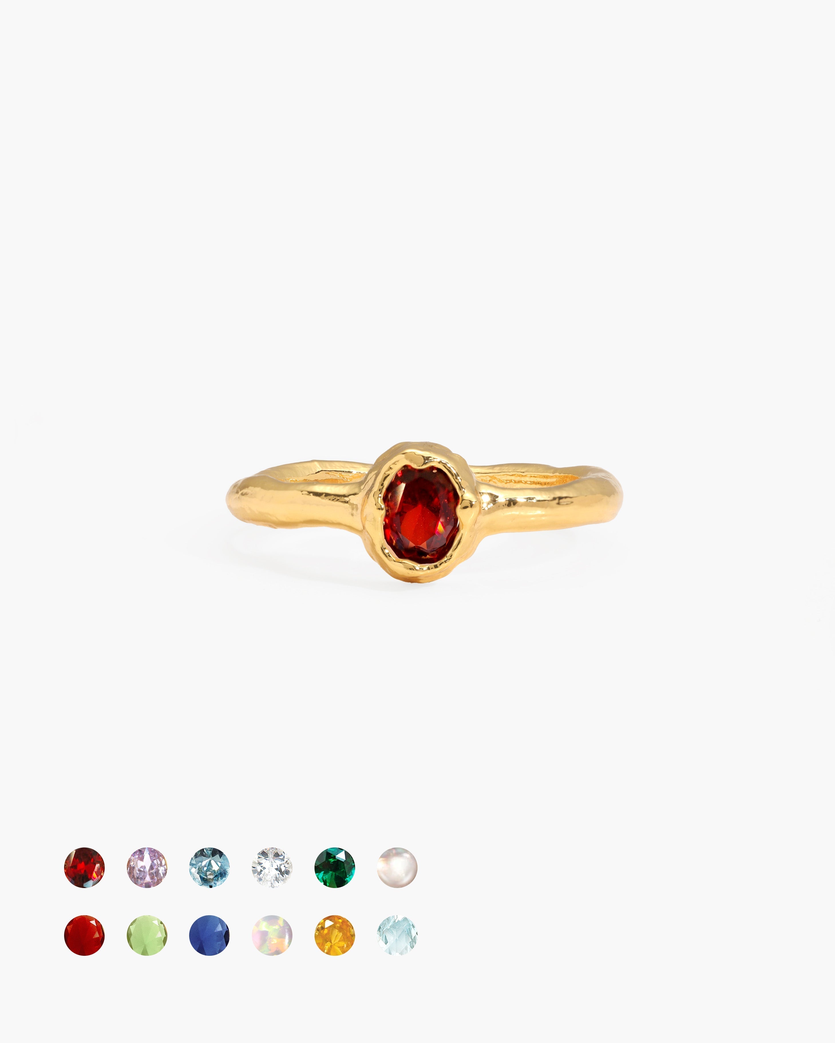 Birthstone Ring in Gold - January en route jewellery