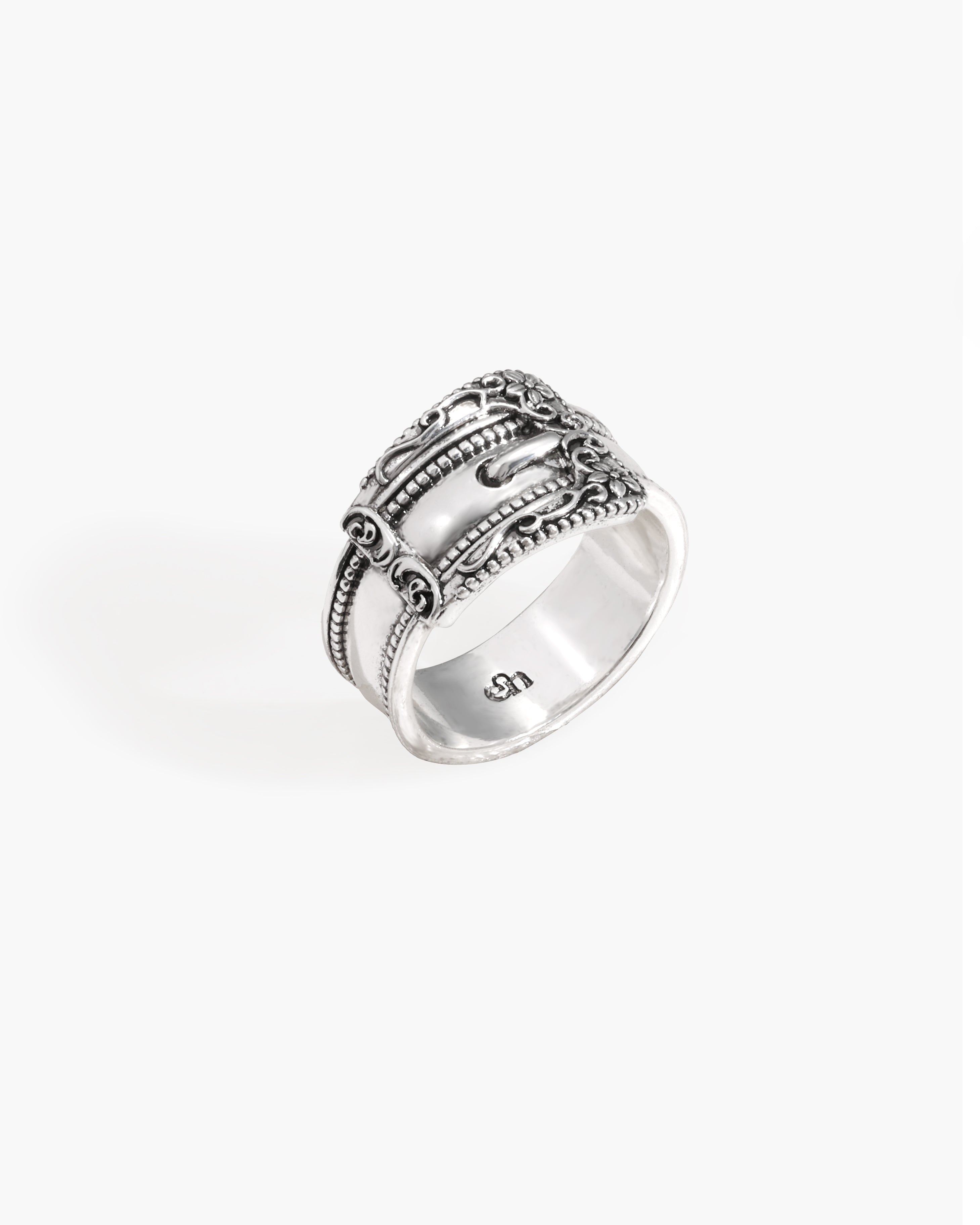 Mojave Buckle Belt Ring en route jewellery